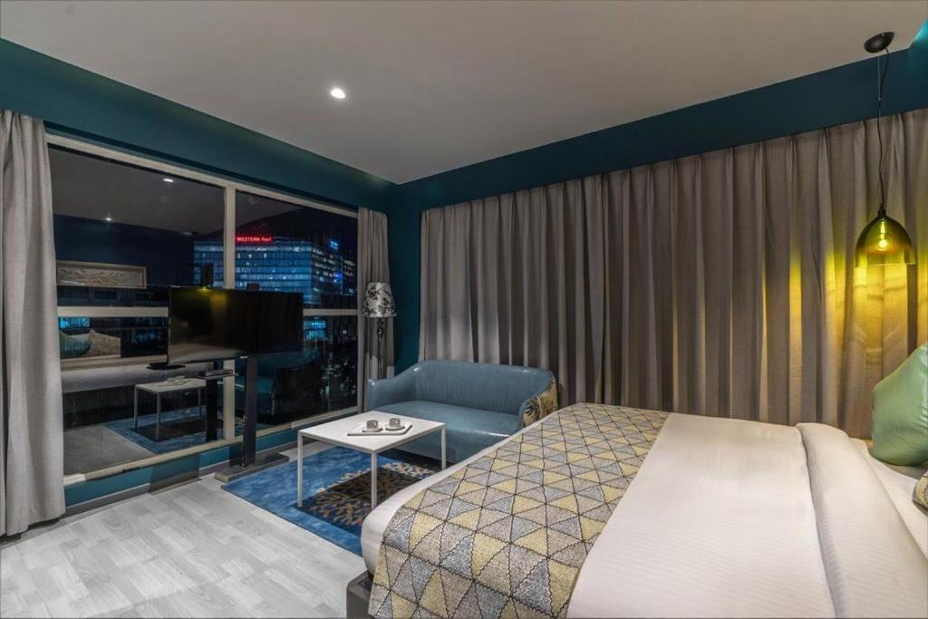 Hotel B Plus L Hyderabad Eksteriør billede