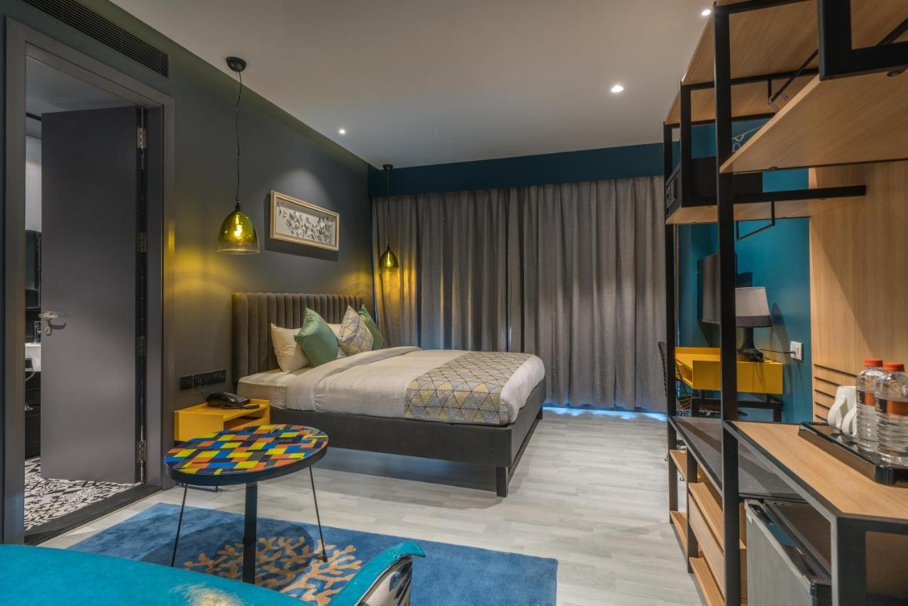 Hotel B Plus L Hyderabad Eksteriør billede