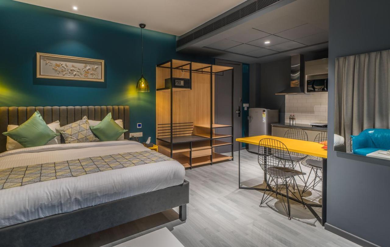 Hotel B Plus L Hyderabad Eksteriør billede